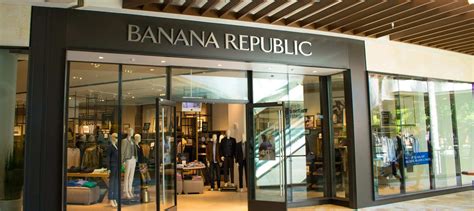 banana republic honolulu.